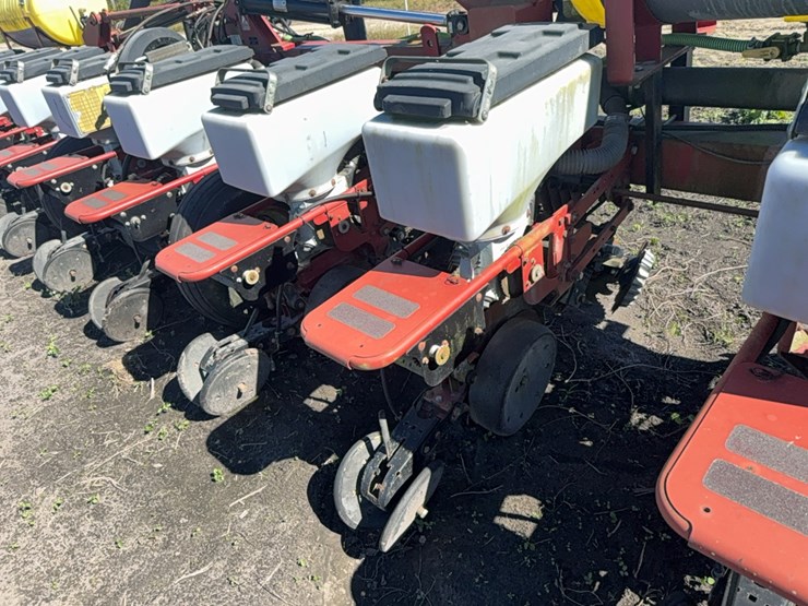 agco-white-8700-image-16