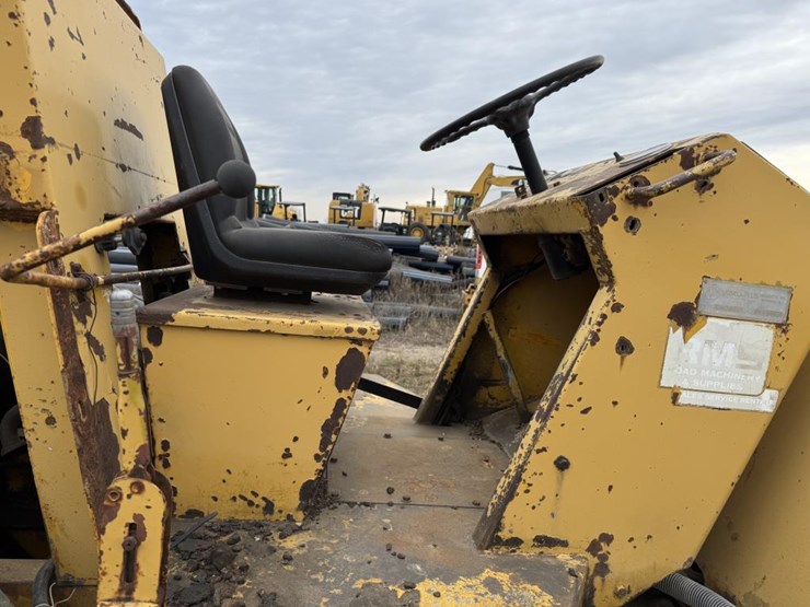 caterpillar-3208-image-16