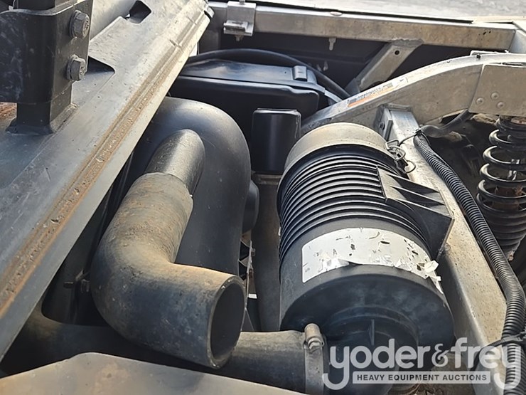 2020-club-car-carryall-1700-image-35