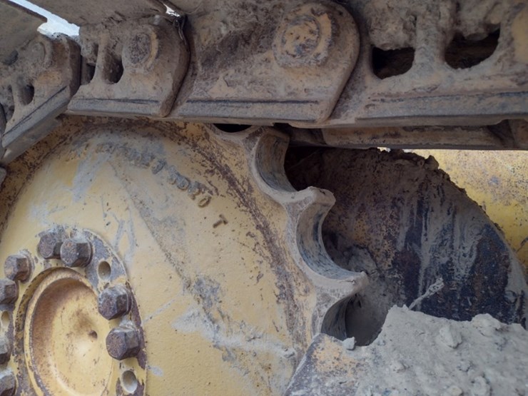 2005-deere-650j-lgp-image-30