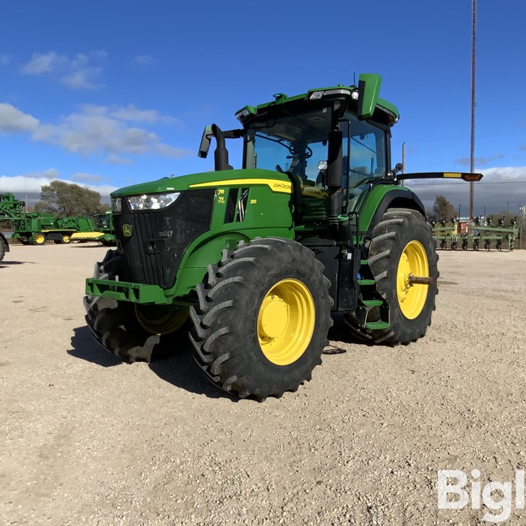 2022 JOHN DEERE 7R 210