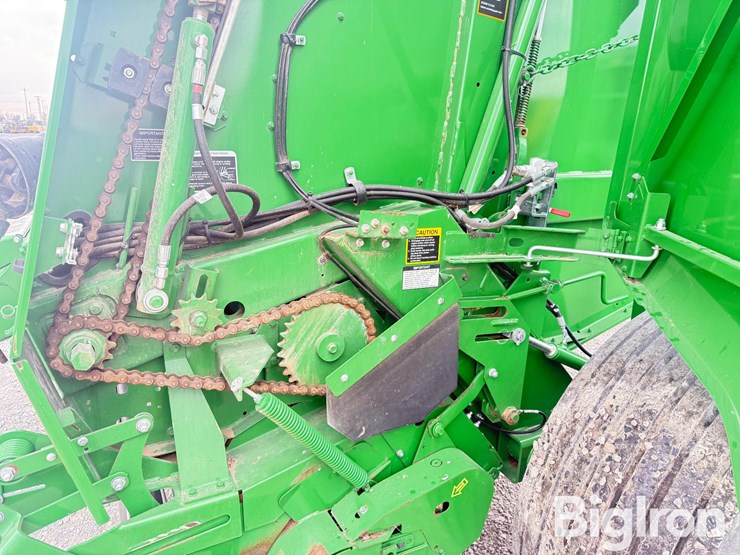 2022-john-deere-560r-image-16