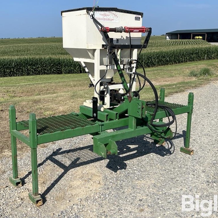Kasco Herd Sure-Feed 3pt. Broadcast Seeder