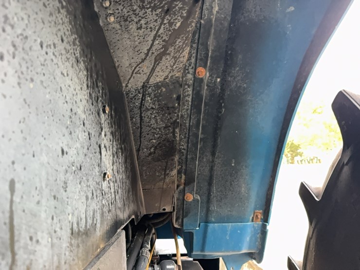 new-holland-8770-image-71