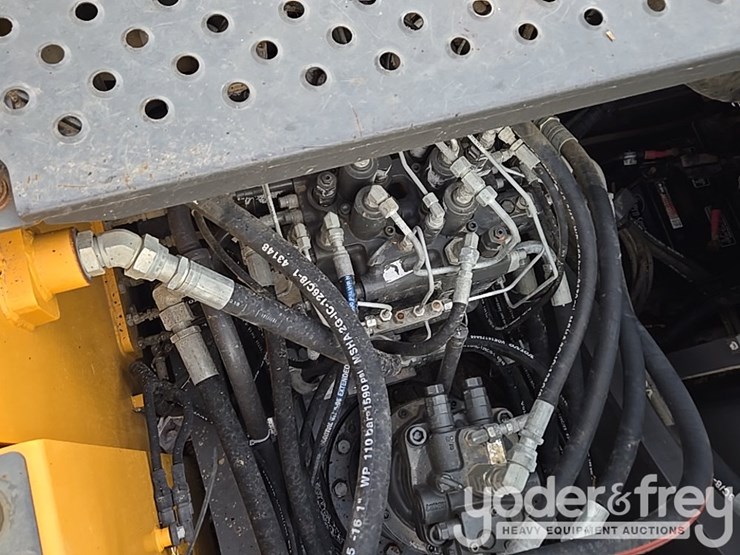 2019-volvo-ec200el-image-53