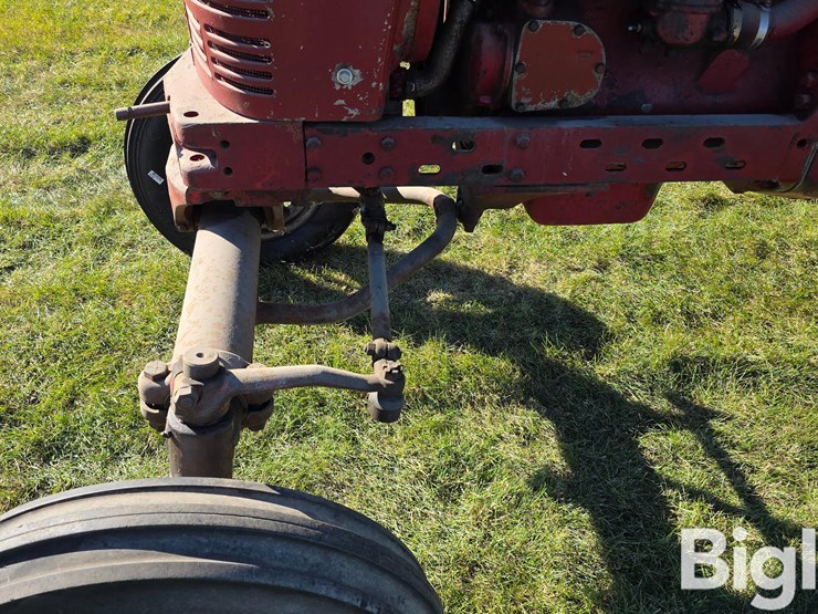1940-farmall-h-2wd-tractor-image-20