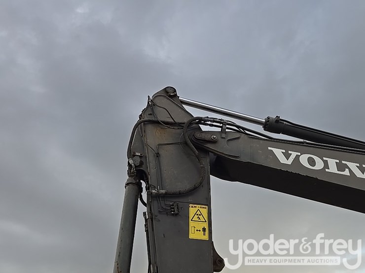 2019-volvo-ec200el-image-33