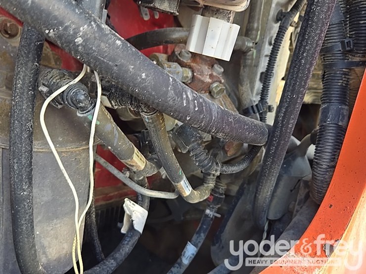 2016-sky-trak-8042-image-99