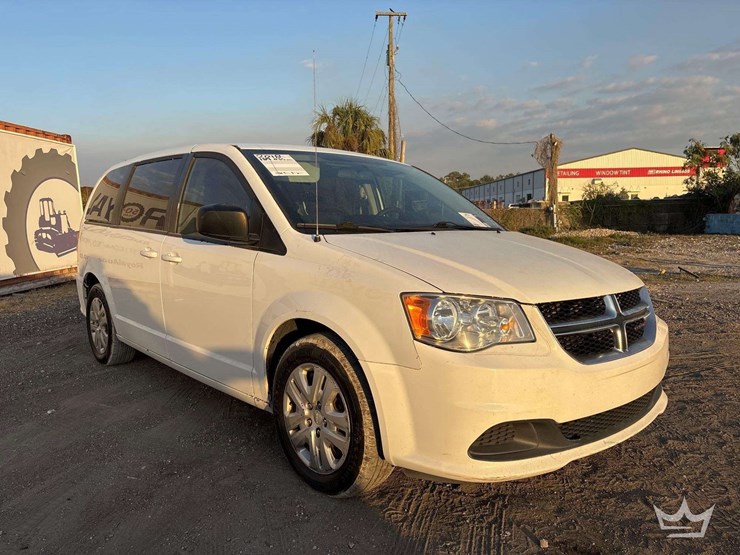 2018-dodge-grand-caravan-image-2