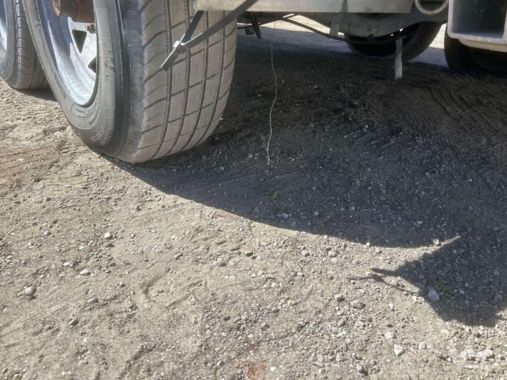 2003-sea-ray-slx-29'-image-52