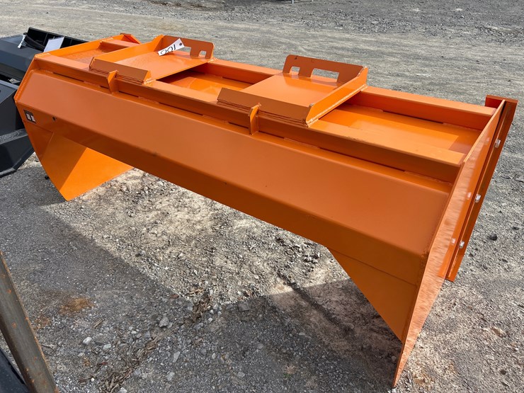 #100-•-7’-skid-steer-push-blade-image-3