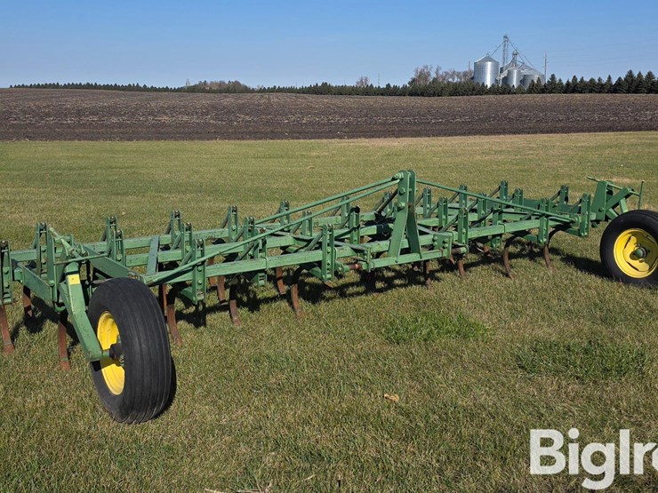 john-deere-eco11-field-cultivator-image-3