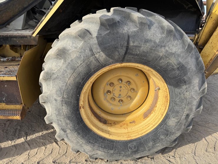 caterpillar-416b-image-62