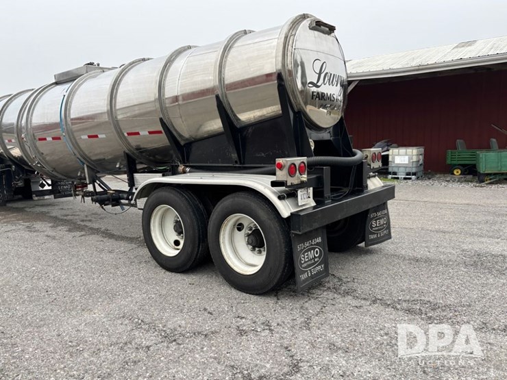 1982-trailmobile-trailer-image-7