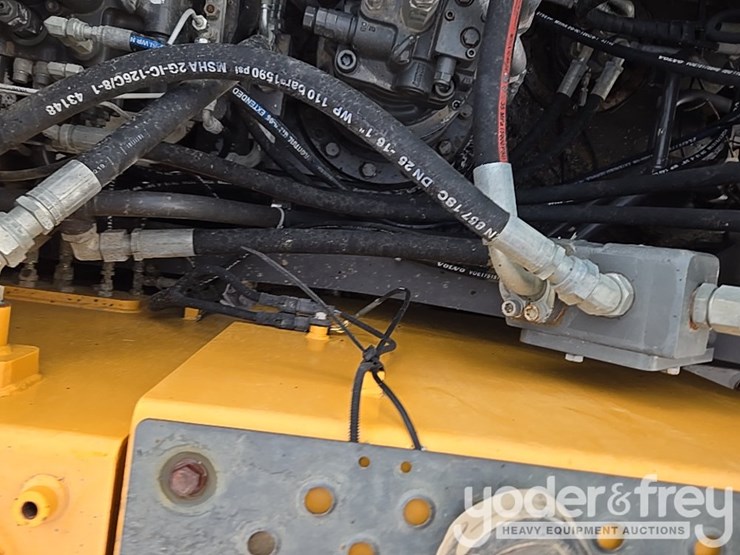 2019-volvo-ec200el-image-54