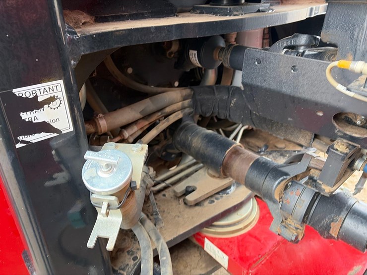 2012-case-ih-400-image-23