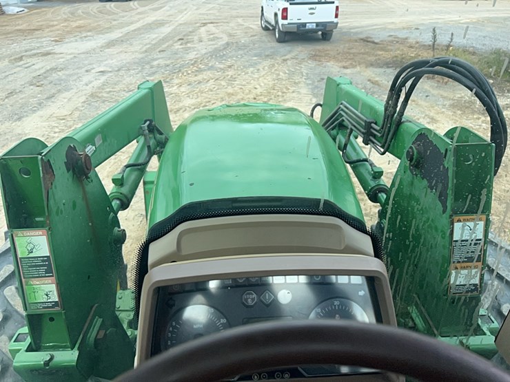 2023-john-deere-6420-image-23