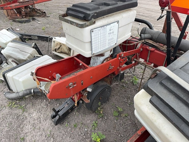 agco-white-8700-image-28