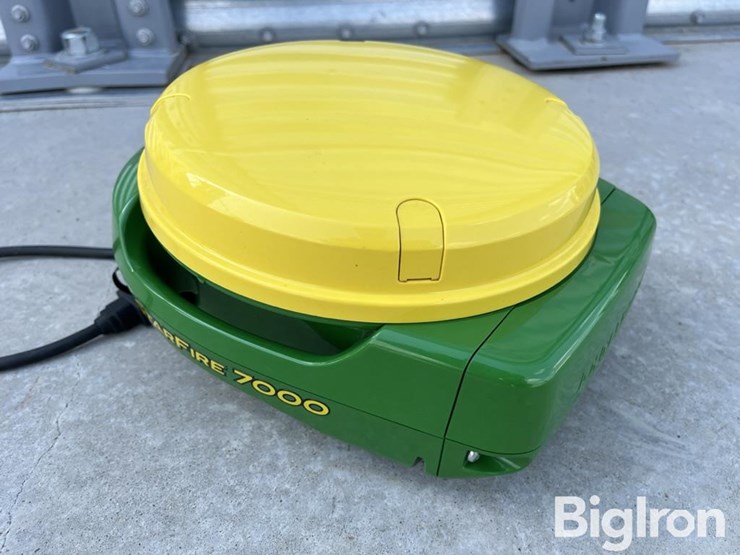 john-deere-7000-image-7