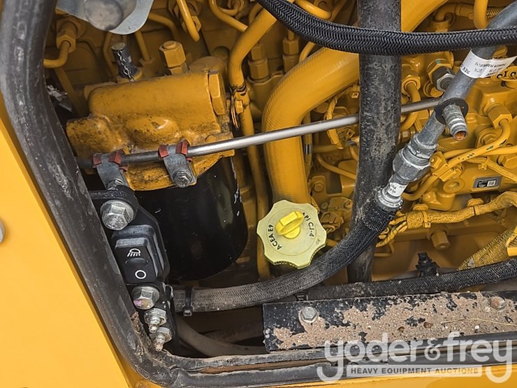 2019-deere-850l-wlt-image-85
