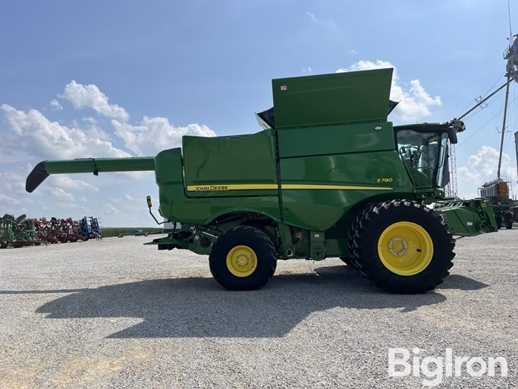 2024-john-deere-s780-image-4