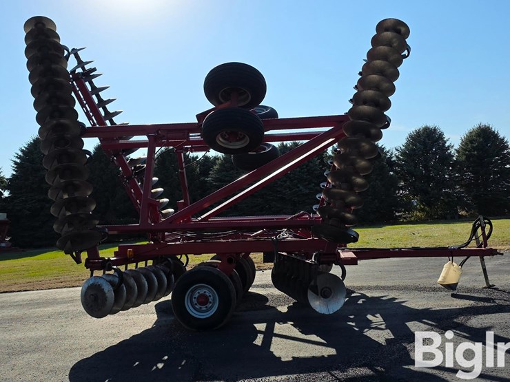 case-ih-3950-image-4