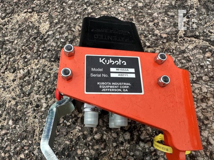 kubota-hydraulic-control-image-2