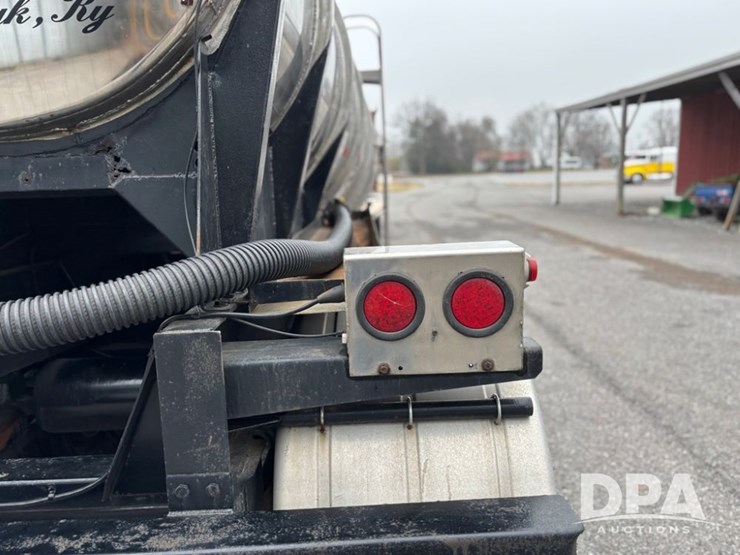 1982-trailmobile-trailer-image-49