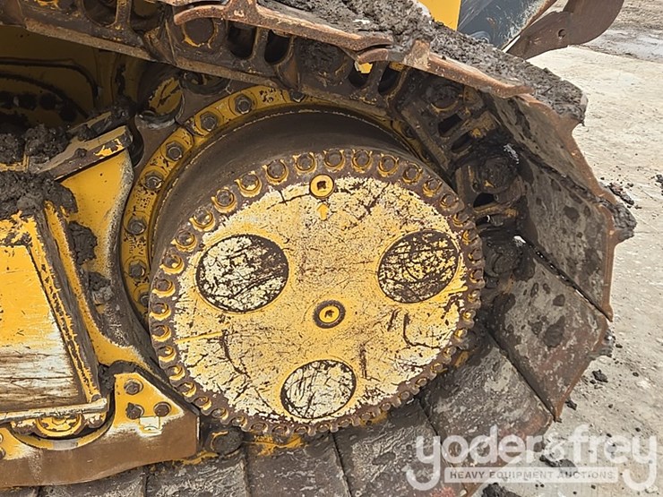 2019-deere-850l-wlt-image-21