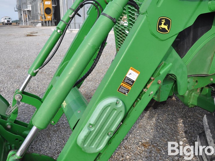 2019-john-deere-6110m-image-15