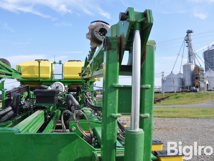 2022-john-deere-db60-image-20