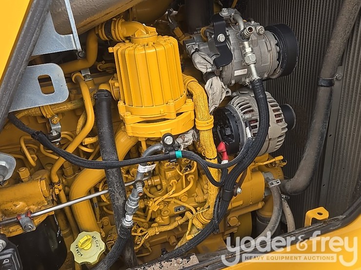 2019-deere-850l-wlt-image-84