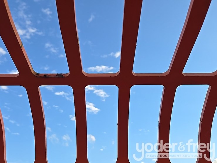 2016-sky-trak-8042-image-124