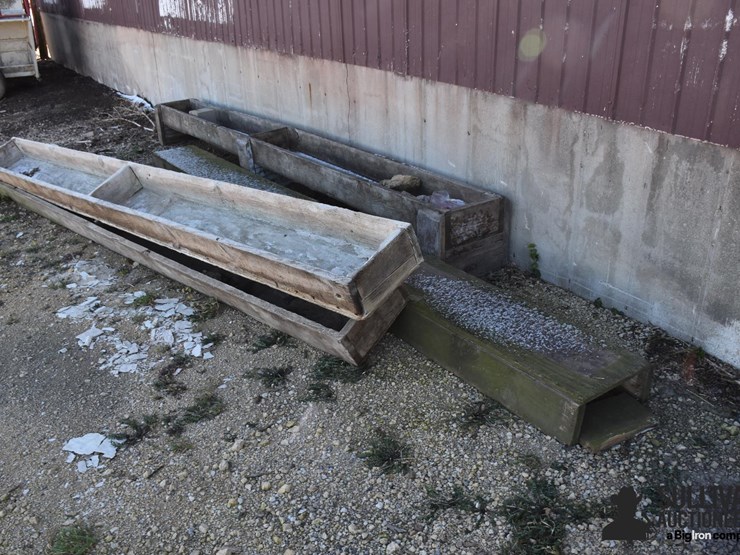 wooden-feed-bunks-image-5