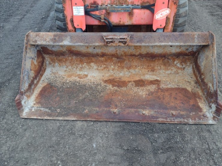 kubota-ssv75-image-14