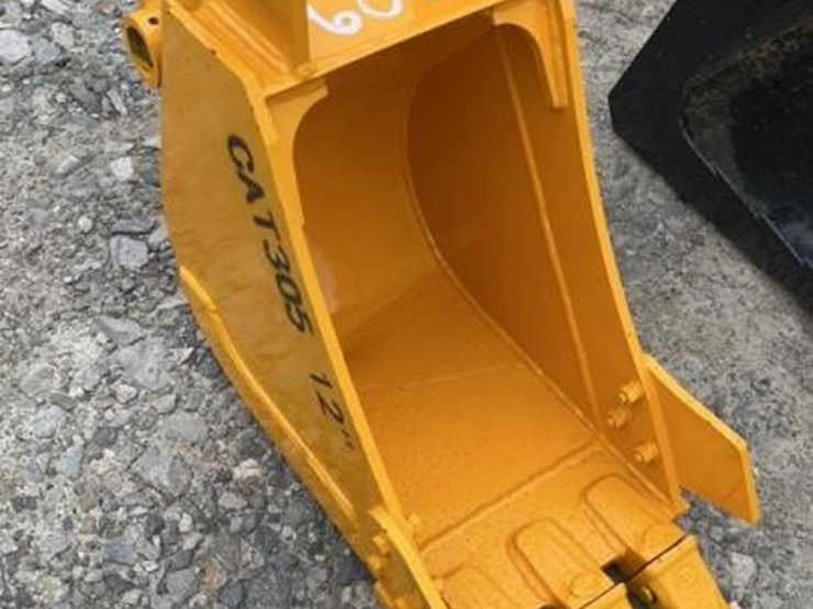 caterpillar-305-image-1