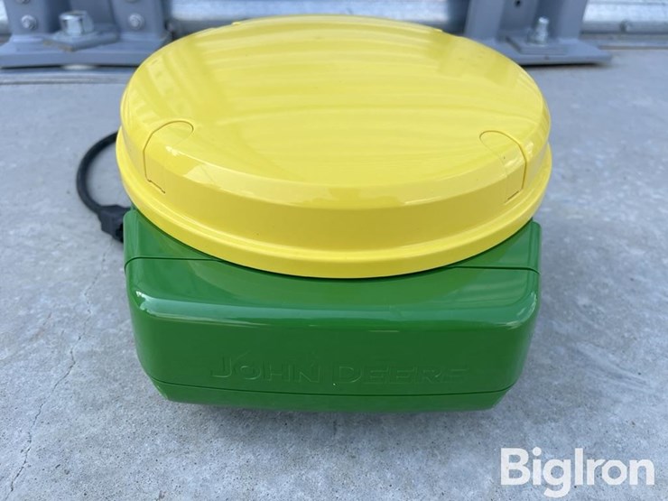 john-deere-7000-image-8