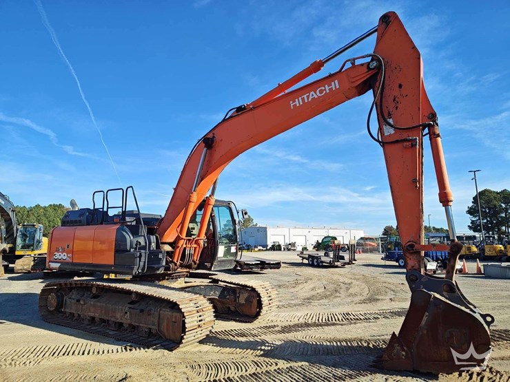 2019-hitachi-zx300-lc-image-2