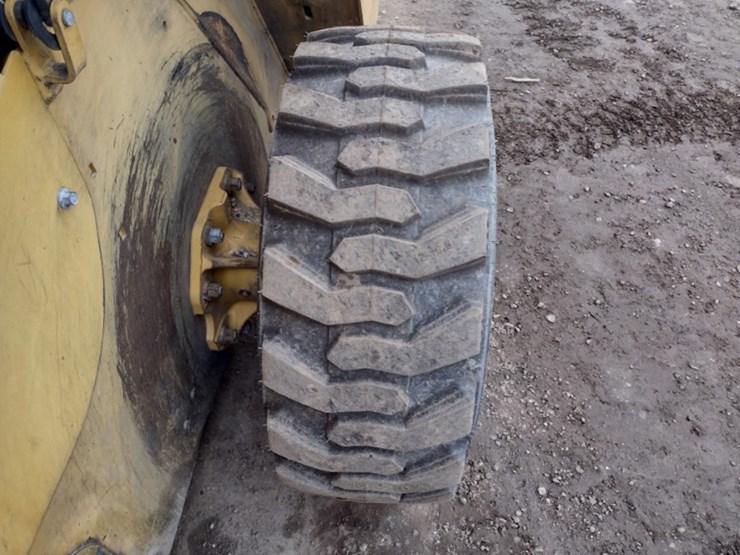 20-caterpillar-262d3-image-22