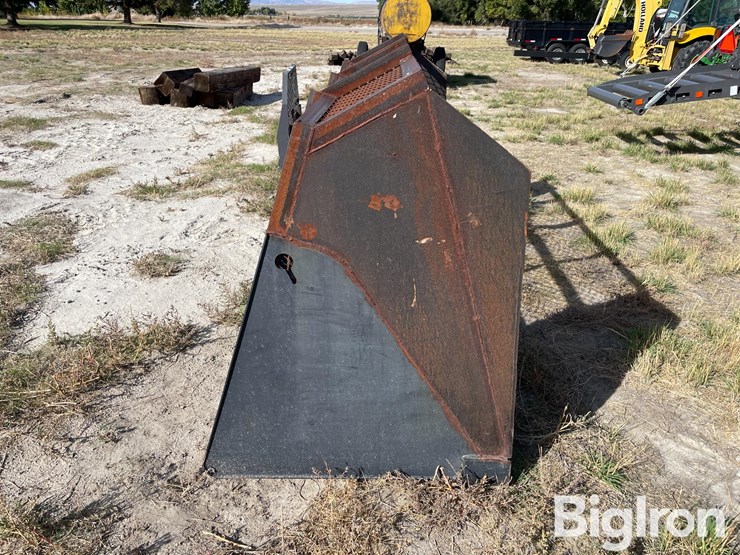 homemade-quick-attach-bucket-image-4