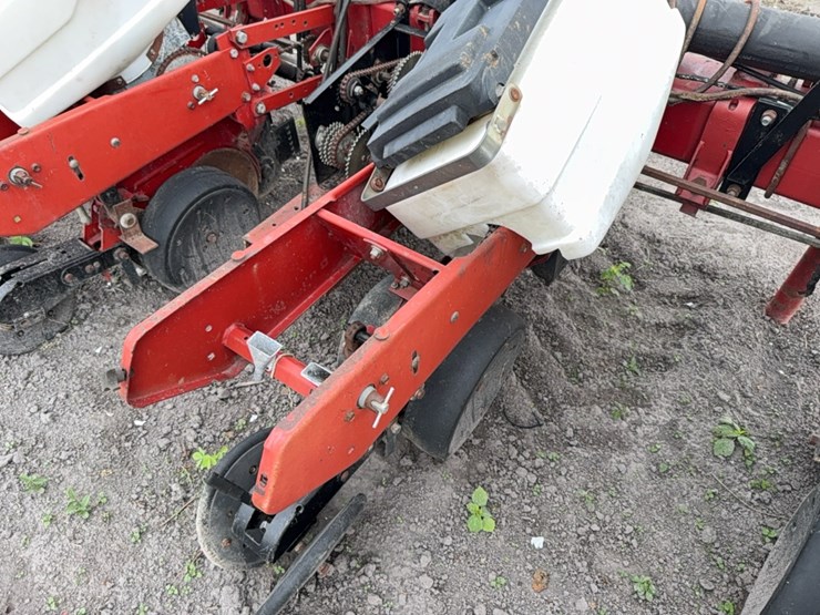 agco-white-8700-image-23