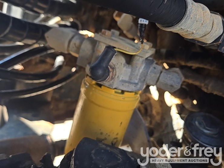 2018-komatsu-wa200-8-image-125