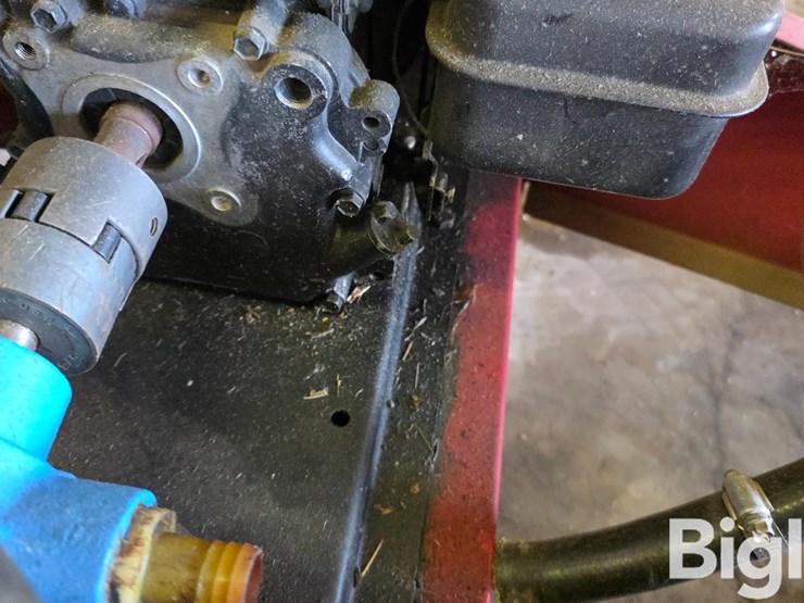 pull-type-yard-sprayer-image-17