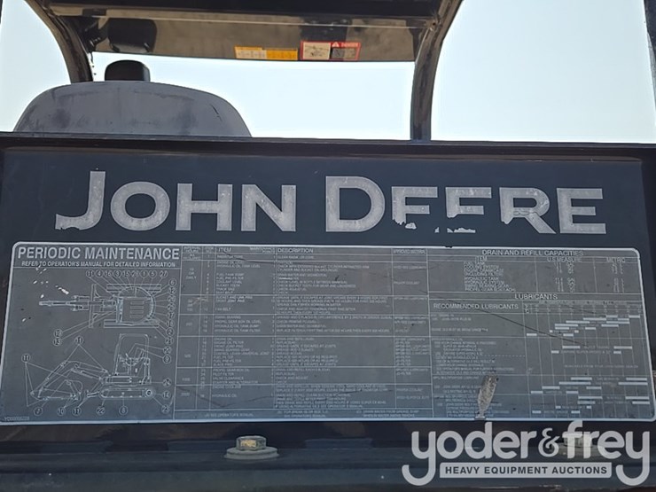 2020-deere-35g-image-71