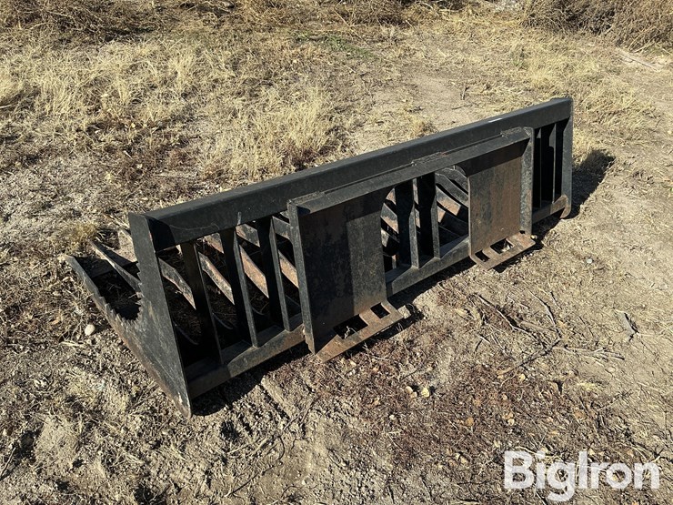 rock-bucket-skid-steer-attachment-image-7