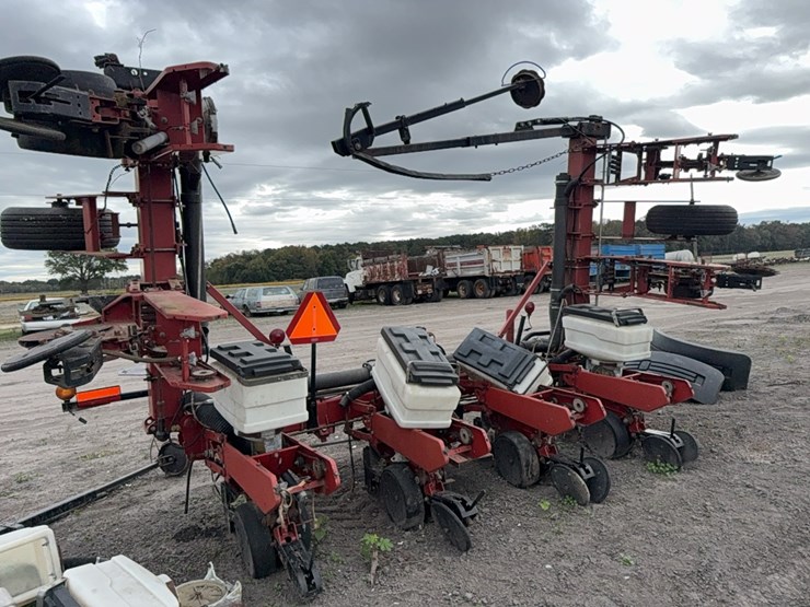 agco-white-8700-image-11