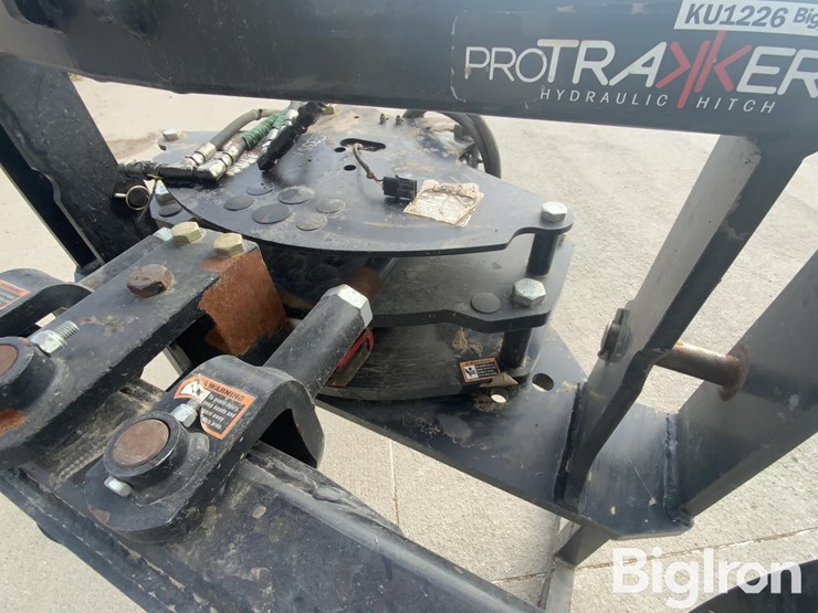 protracker-hydraulic-steering-hitch-image-18