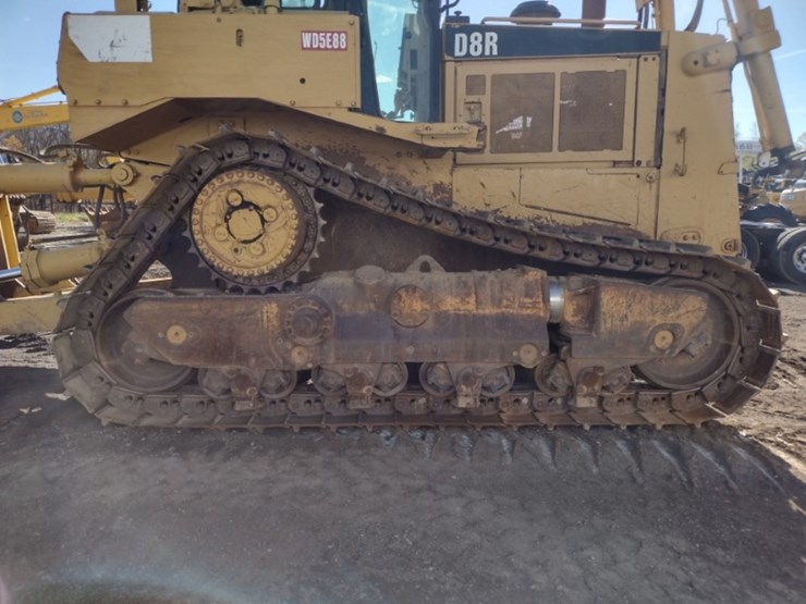 caterpillar-d8r-image-16