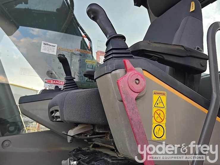 2019-volvo-ec200el-image-119