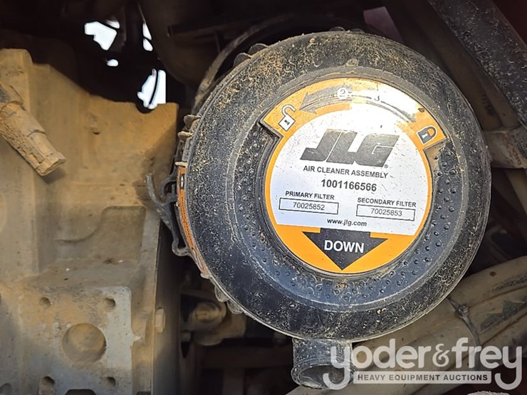 2016-sky-trak-8042-image-105